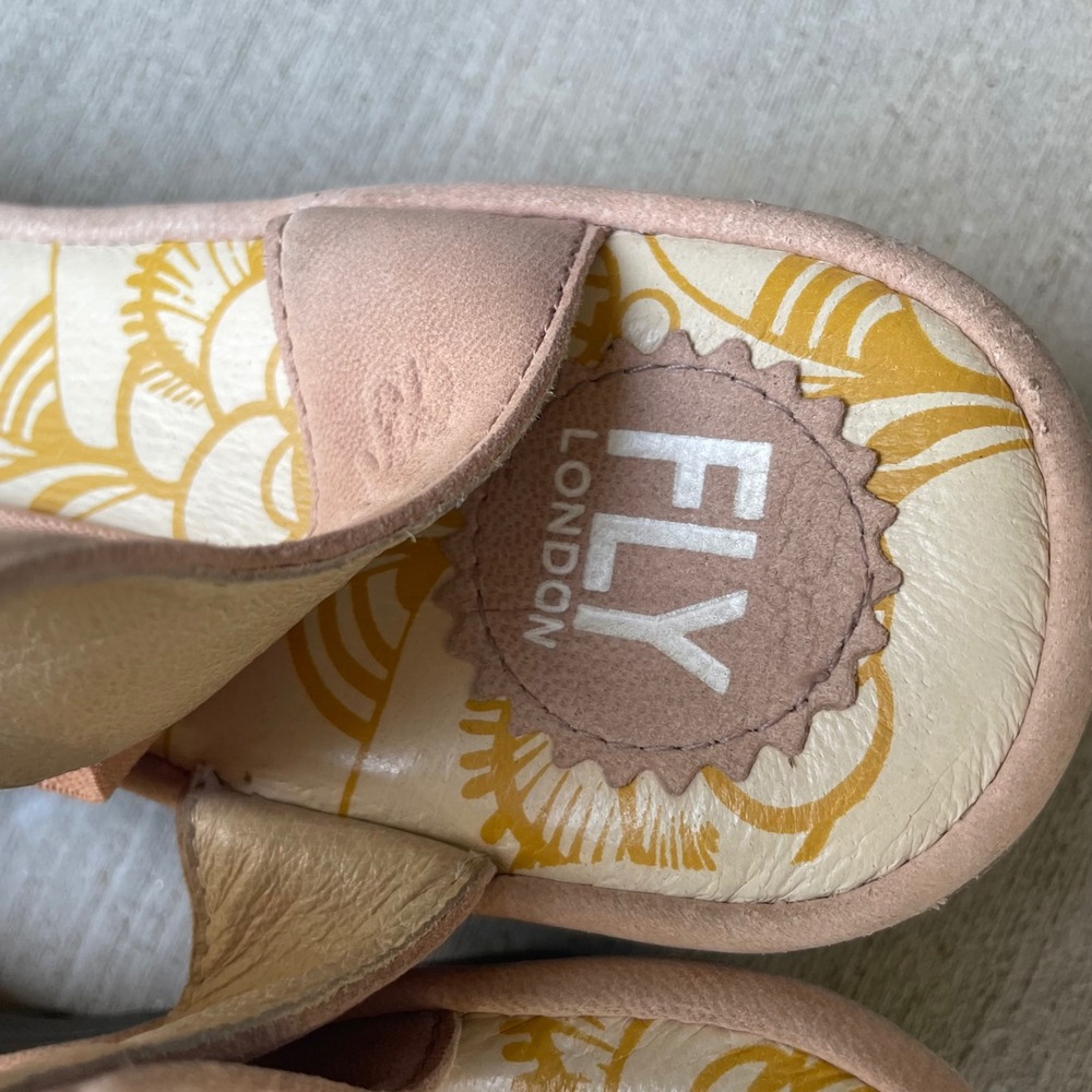 FLY London Rale Gored Cross-Band Leather Wedges In Nude Pink 41 / 10-10.5 womens - Picture 8 of 12
